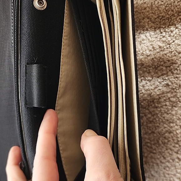 Sherpani Elements Collection Wristlet - Picture 11 of 16